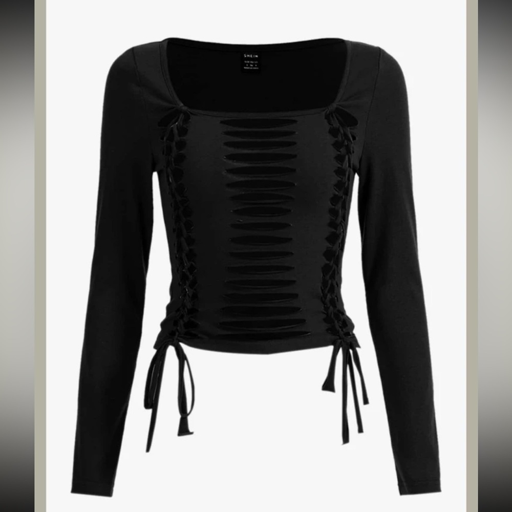 NWT! SHEIN Icon Grunge Knot Front Ladder Cut Out Tee. Black. Size M/6